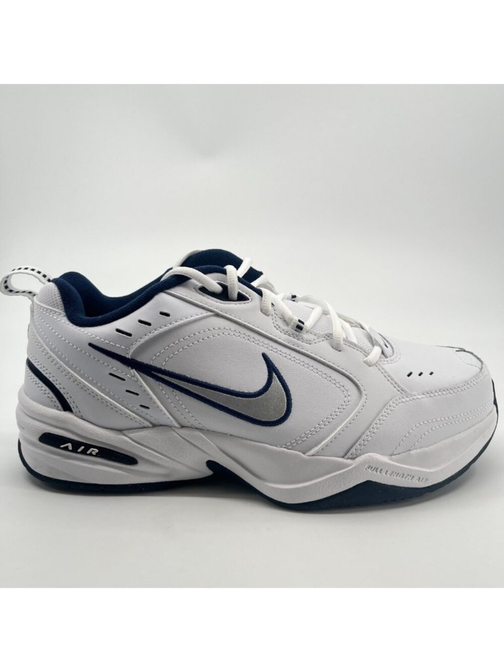 Nike Air Monarch IV Mens Size 10 4E White Blue Athletic Leather Shoes Sneakers